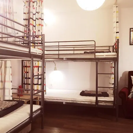 Pijama House - Bike & Bed Хостел *