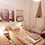 Pijama House - Bike & Bed بيت شباب *