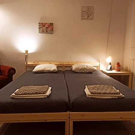 Pijama House - Bike & Bed بيت شباب *