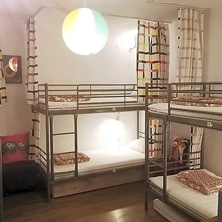 Pijama House - Bike & Bed بيت شباب *