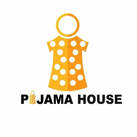 Pijama House - Bike & Bed بيت شباب بلوفديف