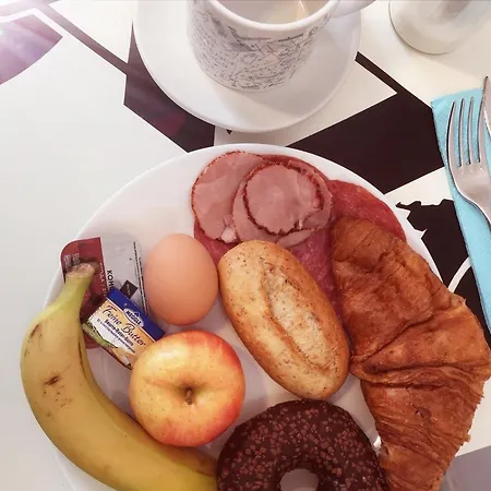 Pijama House - Bike & Bed *