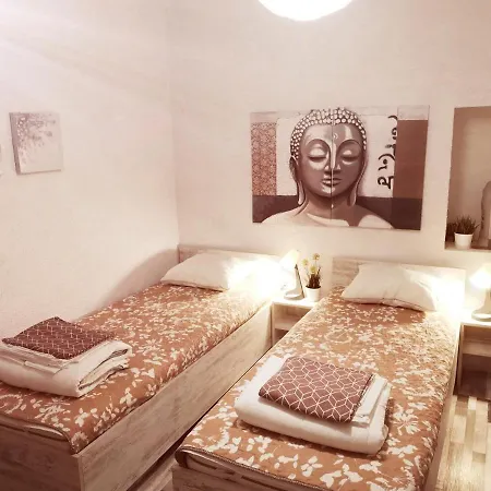 Pijama House - Bike & Bed بيت شباب