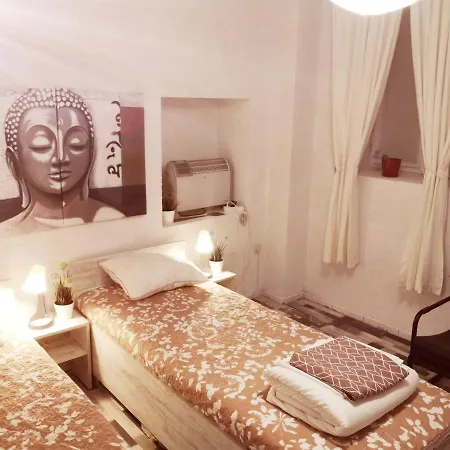 Pijama House - Bike & Bed بيت شباب *