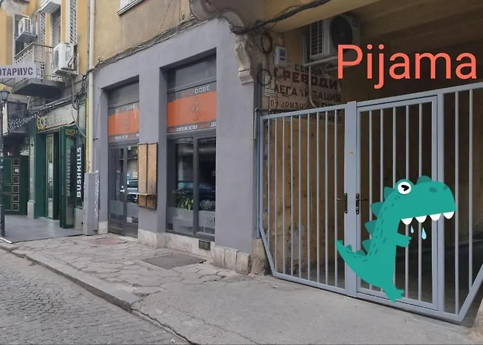 Pijama House - Bike & Bed 旅馆 *