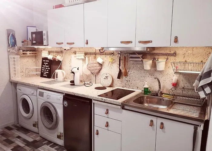 Pijama House - Bike & Bed 旅馆 *